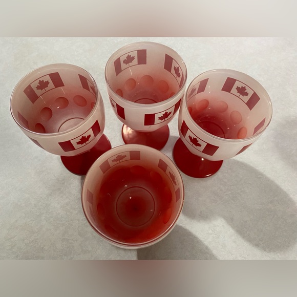 Set of 4 vintage Bartlett Collins thumbprint goblets Canada Flag pattern - Picture 8 of 8